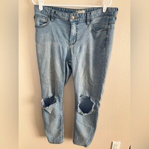 Free People Light‎ Wash Straight Leg Denim Jeans w/ Ripped Distressed Knees